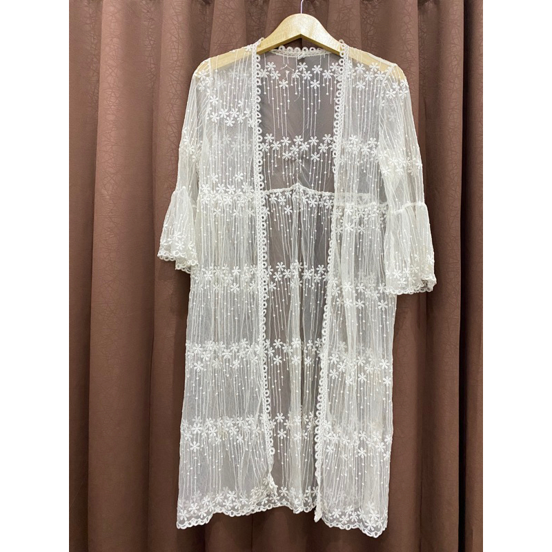 OUTER LACE BROKEN WHITE WANITA // ATASAN OUTER WANITA // PRELOVED