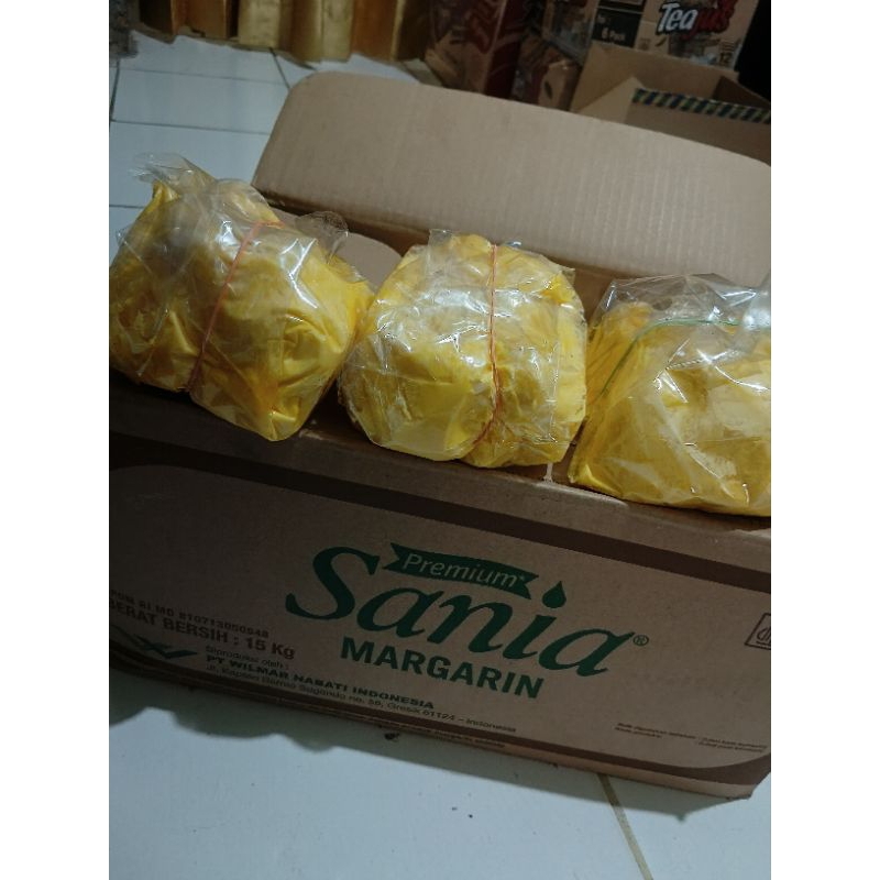 

MARGARIN SANIA/500g kuning asli frezz