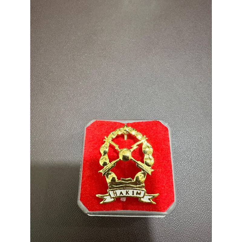 PIN HAKIM PENITI SEDANG | PIN HAKIM SEDANG | PIN HAKIM PENITI