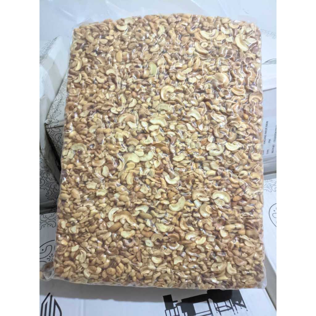 

kacang Mede pecahan mentah termurah 1kg