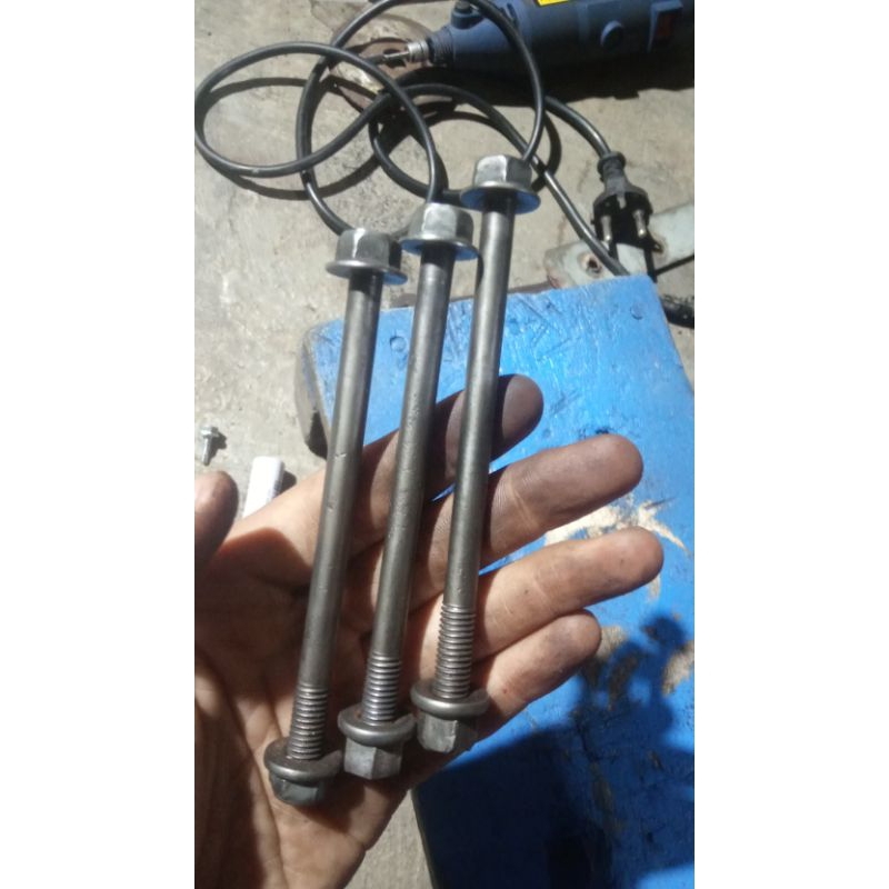 baut pangkon mesin fiz r force 1