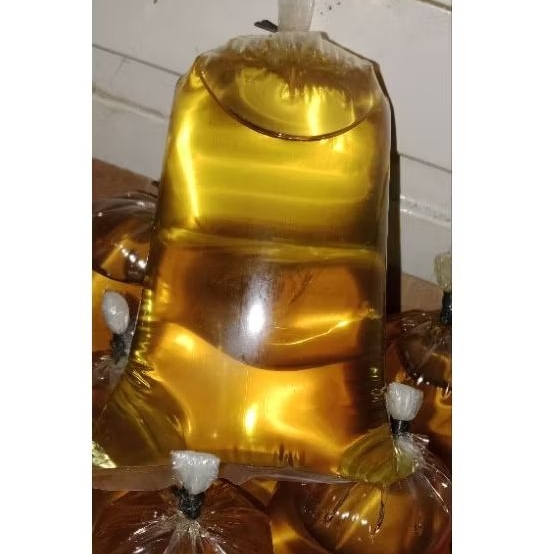 

Minyak curah murah 1/2 kg