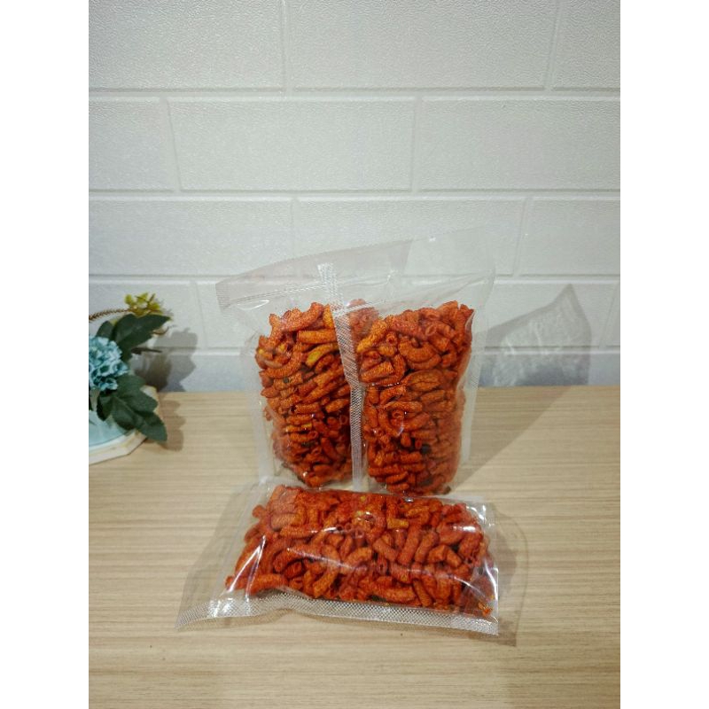 

Makaroni pedas daun jeruk 100 gr