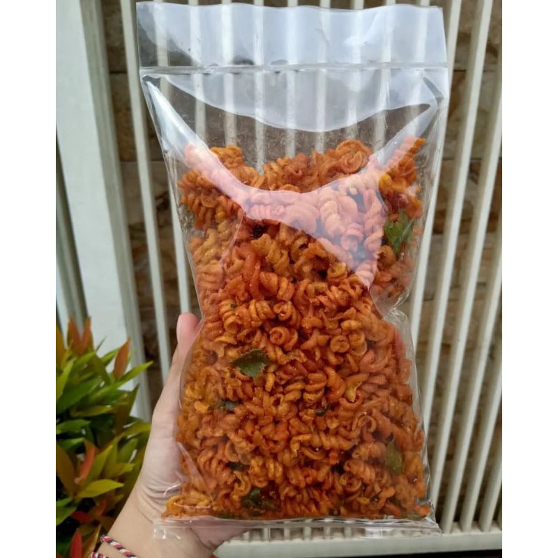 

Seblak Spiral Pedas Daun Jeruk 100gram