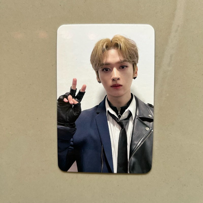 STRAY KIDS - LEE KNOW PC ODDINARY BENE SHOPEE SOUNDWAVE VC