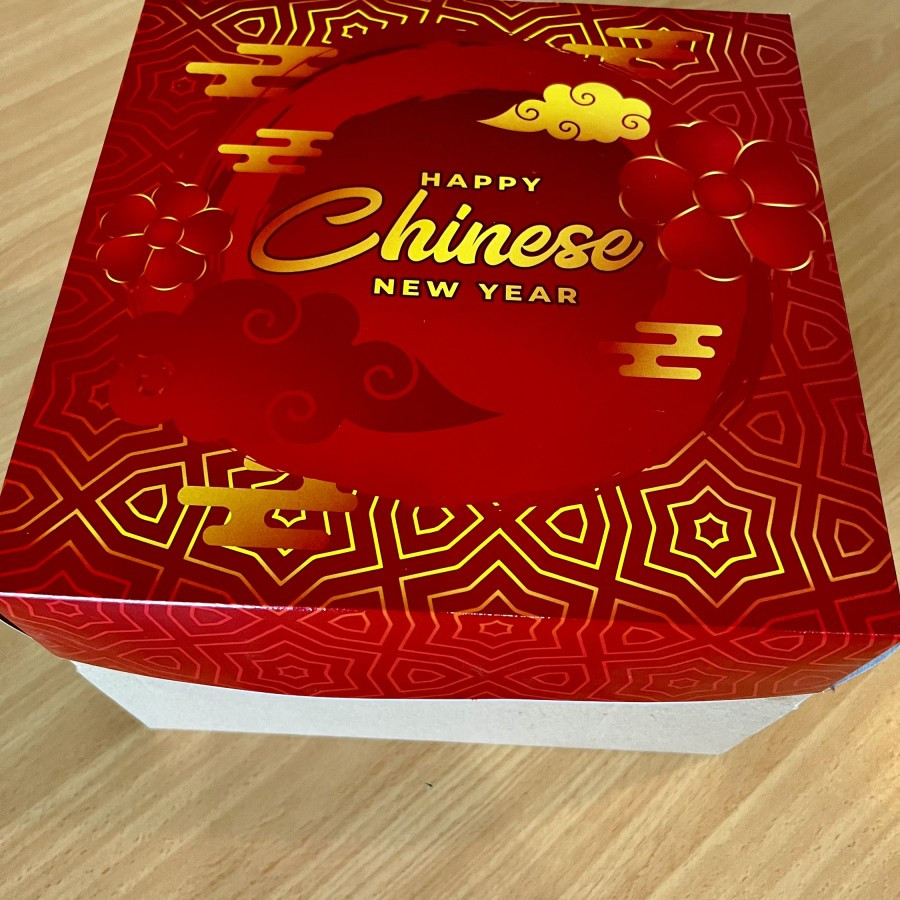 

( 5 Pcs ) Dus Hampers Kue Keranjang CNY Kotak Lapis Legit Box Packaging Chiffon Edisi Red Imlek Ukuran 25x25x18 cm