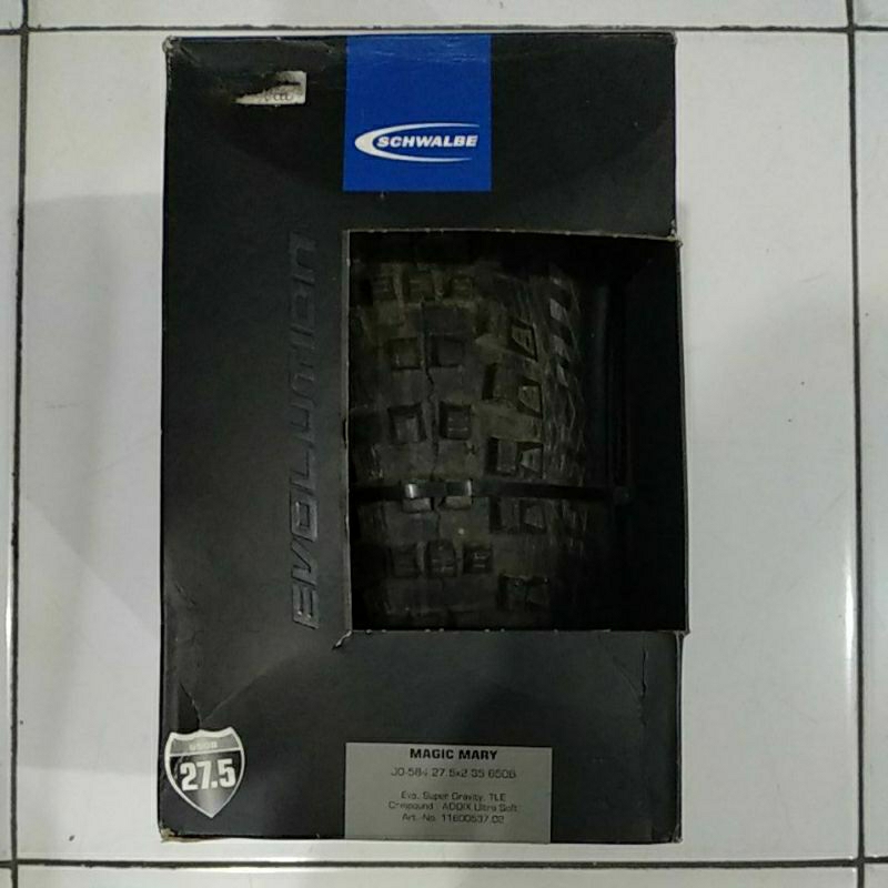Ban Luar Sepeda Schwalbe Magic Mary (27.5 x 2.35)