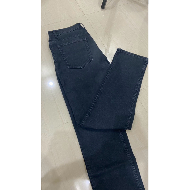 MOODY PRELOVED JEANS COWOK BRAND BOSS/LEA/TRUE RELIGION ORIGINAL