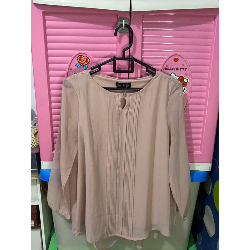 atasan wanita untuk berkerja kantor