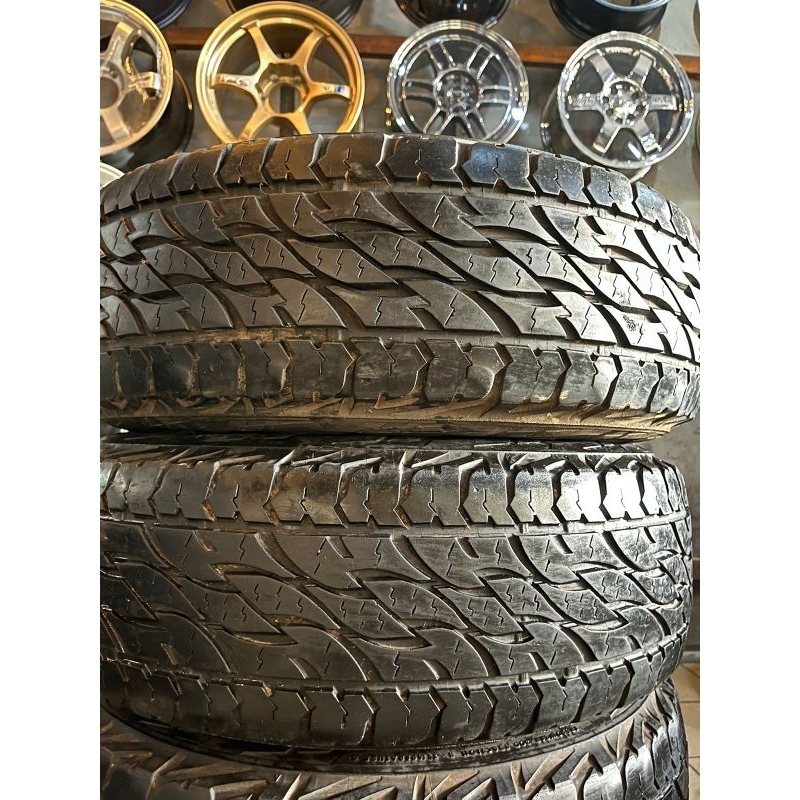 Copotan BRIDGESTONE DUELER AT 235 70 R15