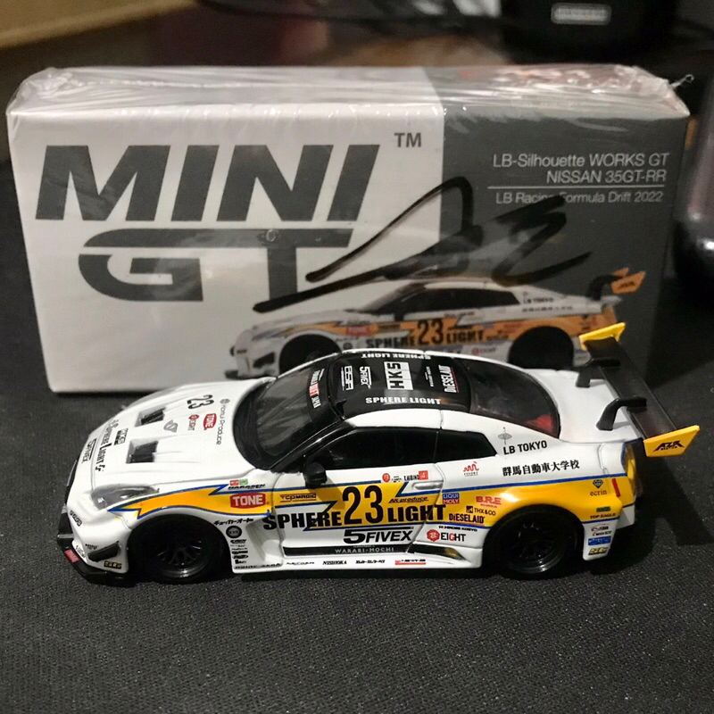 Mini GT #491 R35 Formula Drift