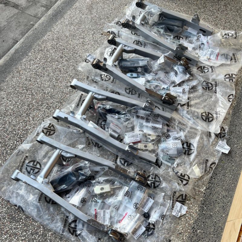 SWING ARM KAZE ARM KAZE ORIGINAL KAWASAKI PNP CB GL100 GL MAX MEGAPRO