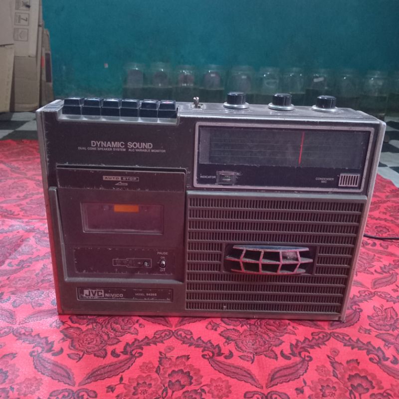 RADIO TAPE PLAYER JADUL MERK JVC
