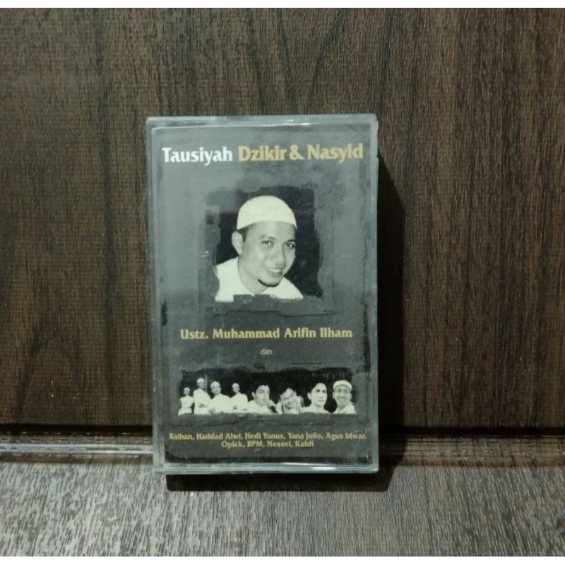 KASET PITA 12662 UST ARIFIN ILHAM