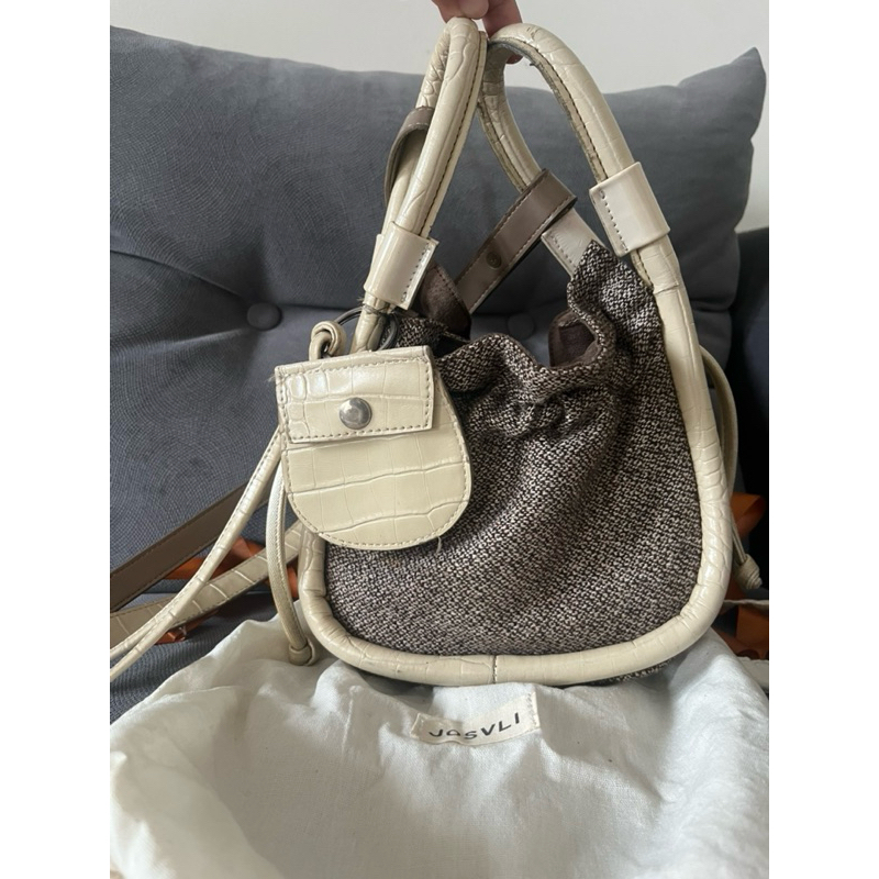 Tas Josvli Preloved