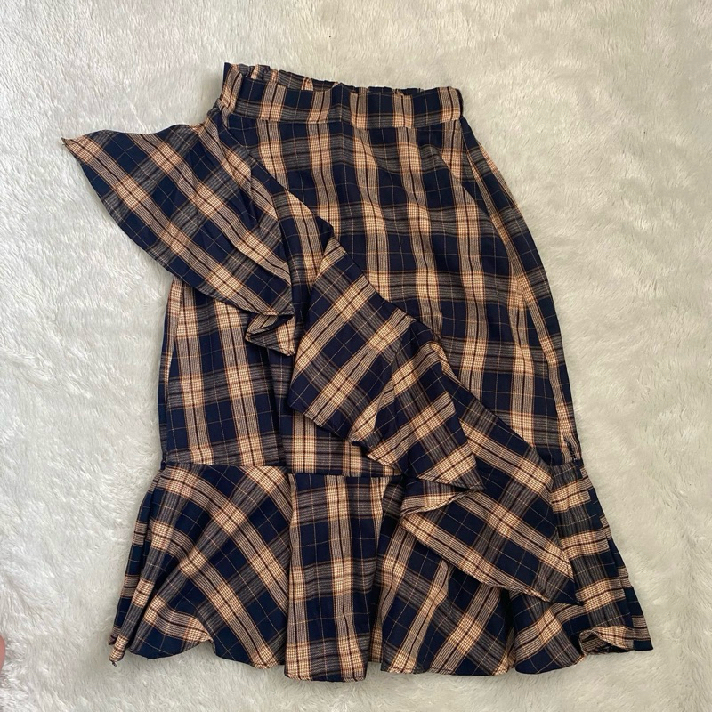 PRELOVED - Rok Midi | Rok Kotak Kotak | Midi Skirt | Tartan Skirt | Plaid Skirt