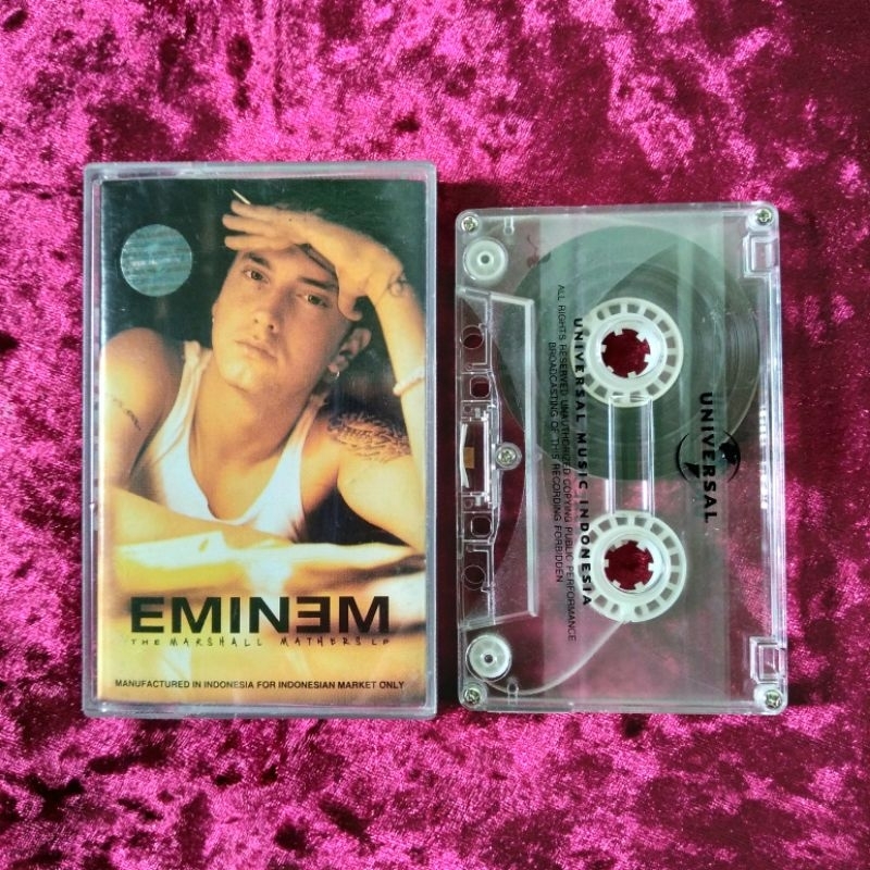 Kaset Eminem - The Marshall Mathers LP (Special Edition)