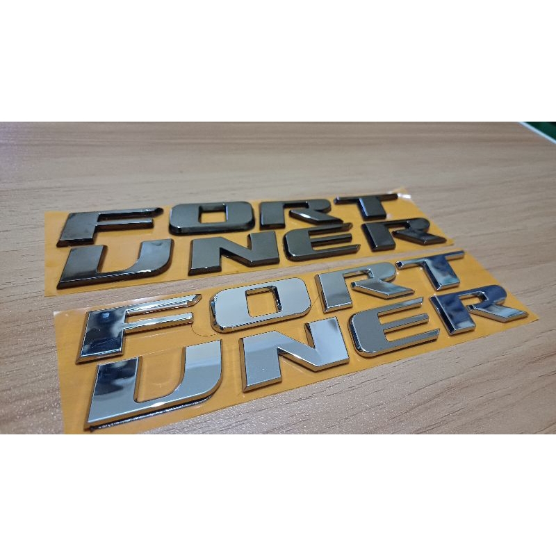 Emblem Logo Tulisan Bagasi Trunklid Fortuner VRZ 2016-2021