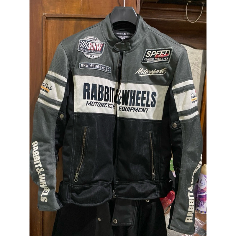 Jaket Rabbit And Wheels Second