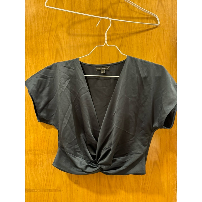 Preloved top lookboutiquestore