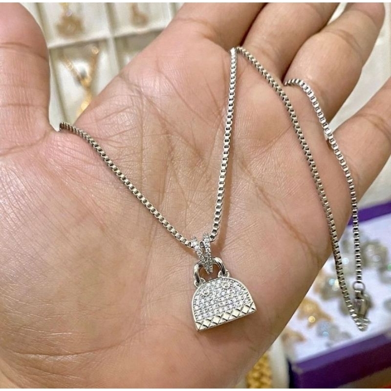 kalung wanita titanium model itali liontin tas