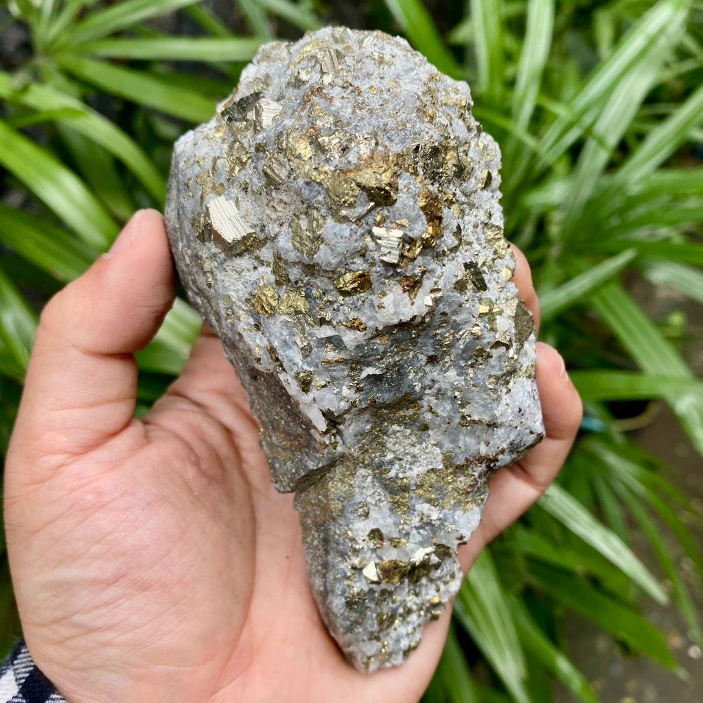 320gr Natural Mineral Pyrite on Crystal Quartz - NATURAL Bongkahan ChalcoPyrite Gems Collection