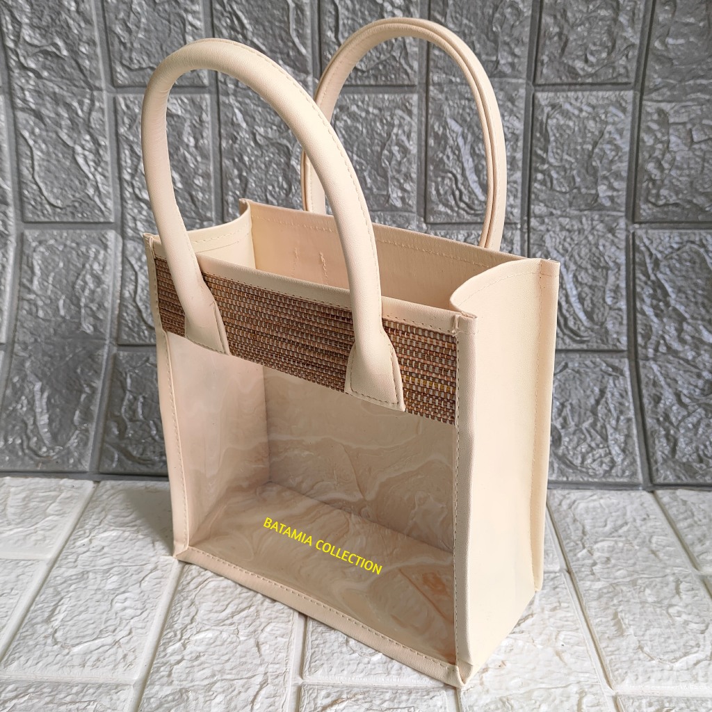 

Keranjang Hampers Mika Mendong Ukuran 4 Toples Jar Tas Parcel Hari Raya