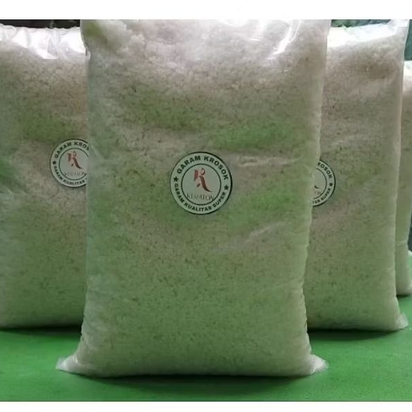 

Garam Krosok Asli 100% Langsung dari Petani Garam Garam Kesehatan Garam Pengusir Energi Negative