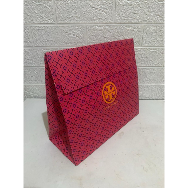 

paper bag tory burch (tanpa handle)