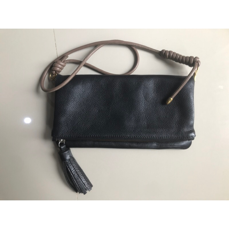 Tas Selempang Massimo Dutti