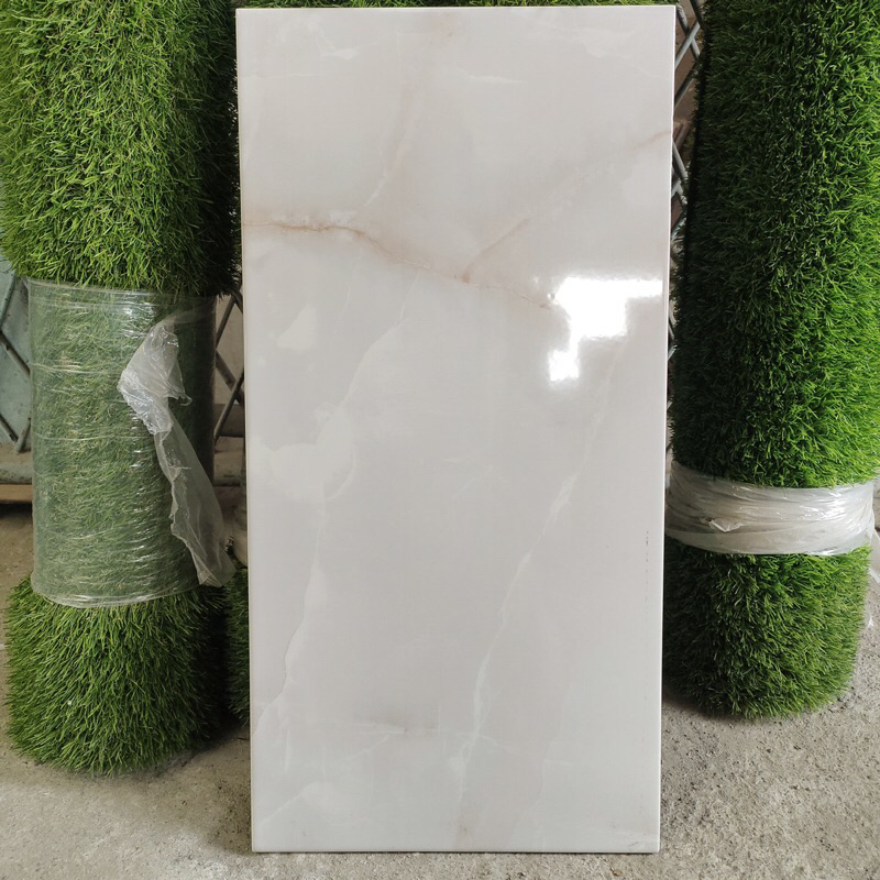 keramik dinding 30x60 putih motif carara (glossy)/ keramik dinding kamar mandi/keramik dinding dapur