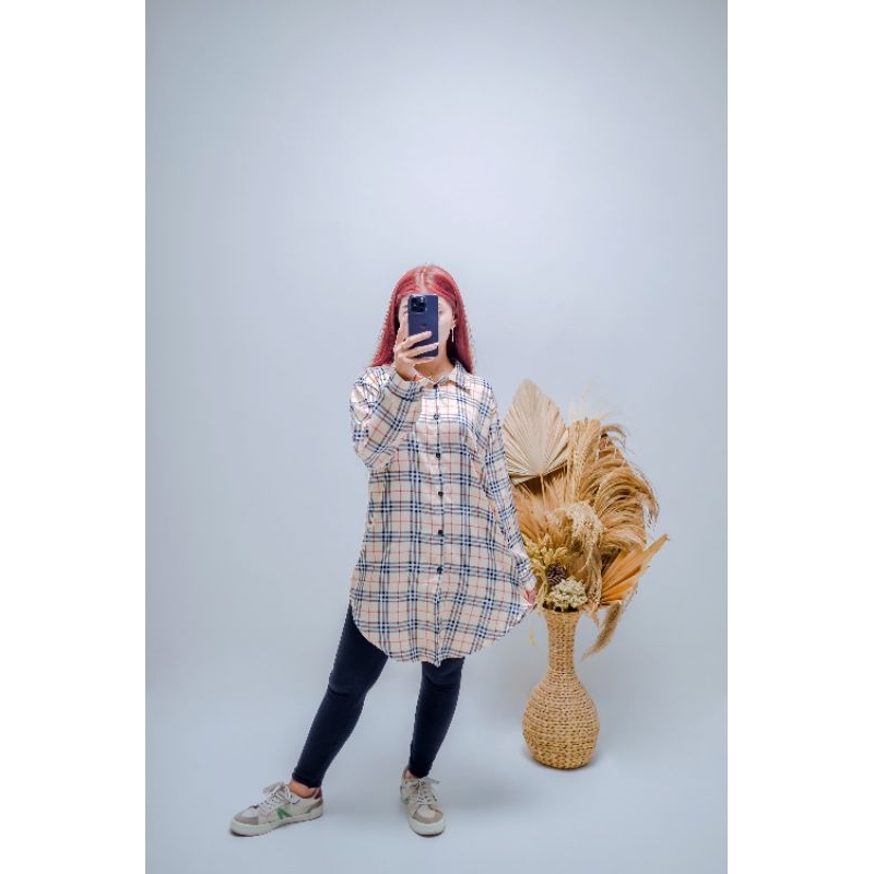 Tunik wanita BURBERRY jumbo lengan panjang