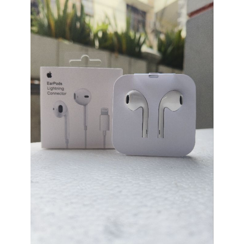 EarPods Earphone Lightning Connector Music/ Media/Telepon Tanpa Bluetooth