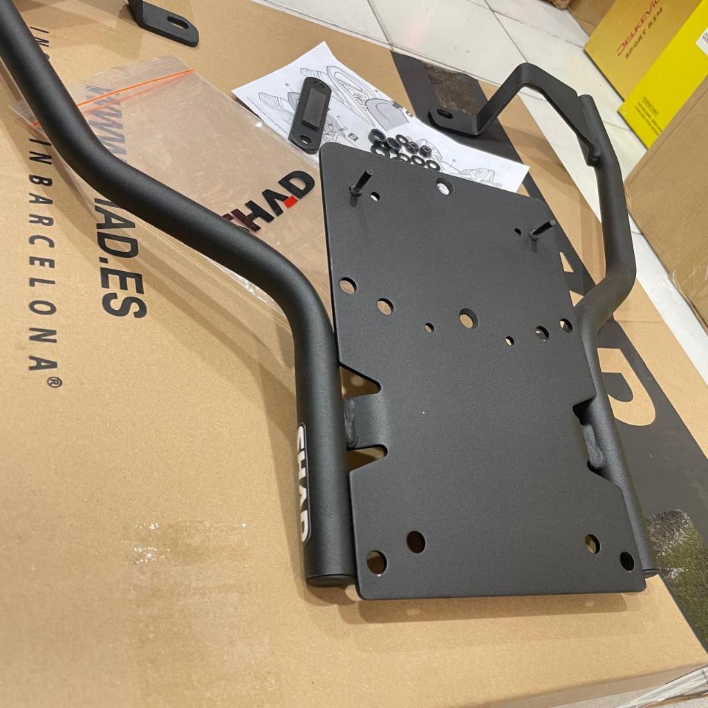 bracket box nmax turbo SHAD Top box nmax turbo 2024