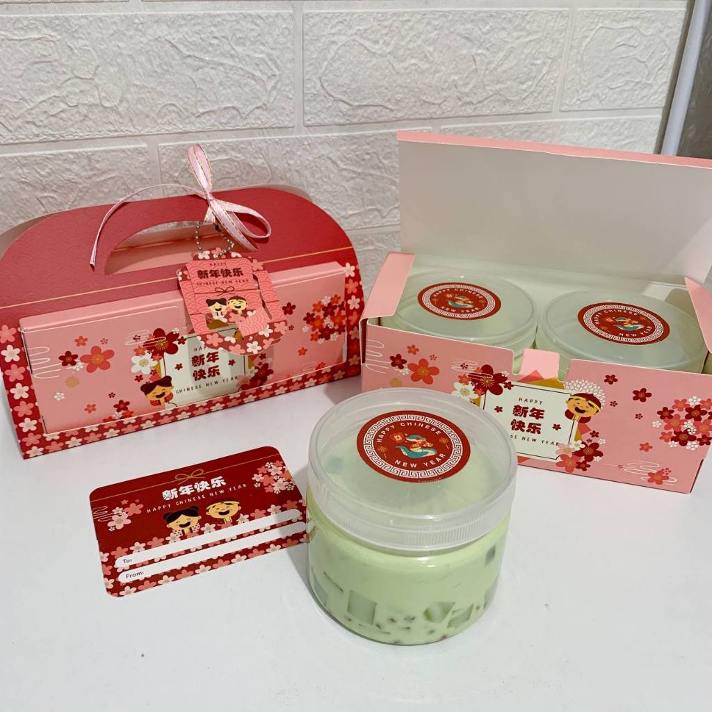 

Hampers Imlek CNY Dessert Buko Pandan Premium