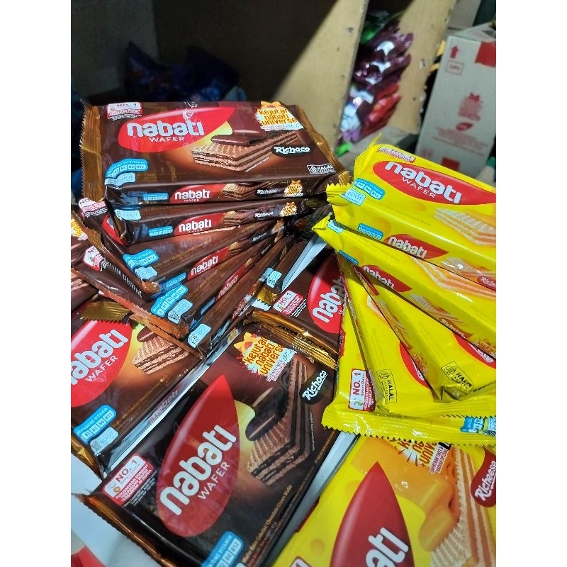 

Nabati Wafer Keju / Coklat 39gr