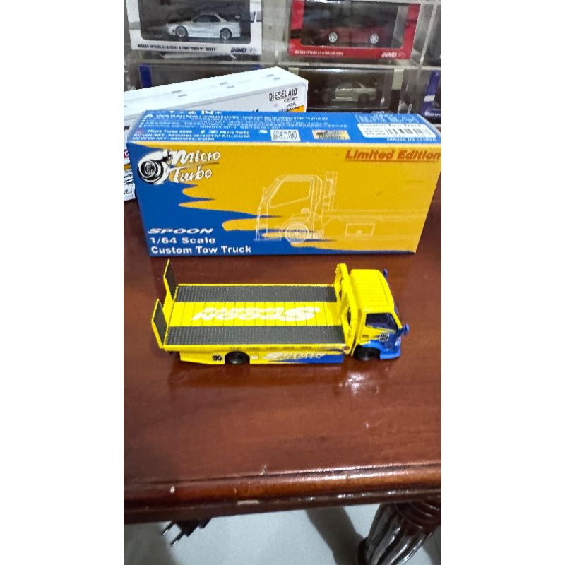 Diecast 1:64 Micro Turbo Flatbed Tow Truck Spoon