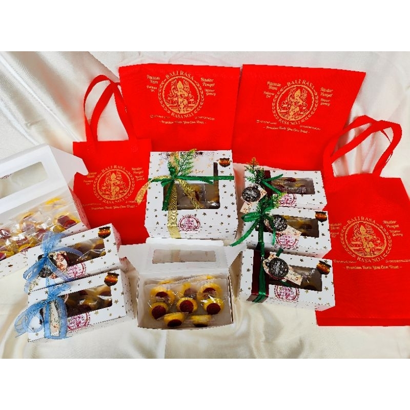 

TOTEBAG KARTU UCAPAN BALI RASA & BUBBLEWARP Nastar Gemmoy Nastar Pipih Tartsusu Paisusu Oleh-oleh Bali Nastar Wisjman Nastar Premium Hampers Bali Hampers Denpasar