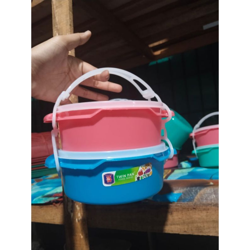Twin Pan Keranjang Plastik Warna-warni