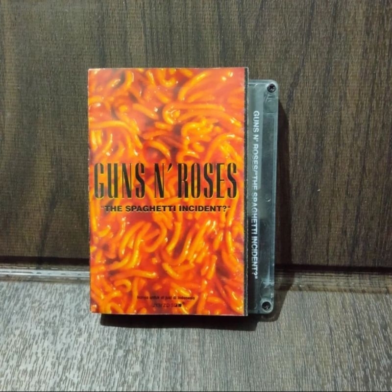 KASET PITA 12951 GUNS N ROSES