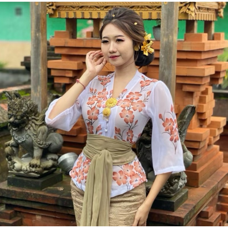 kebaya kerawang lukis dan kebaya sifon lukis