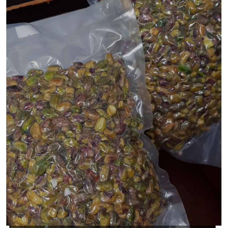 

kacang pistachio mentah 1 kg