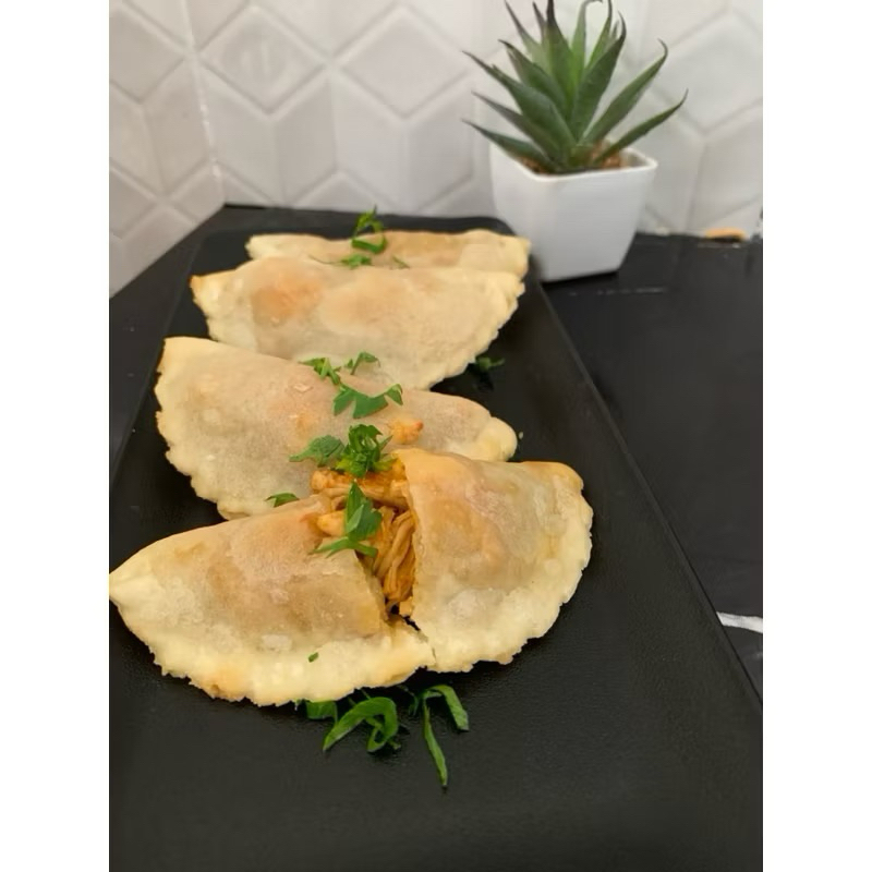 

CIRENG AYAM SUWIR PEDAS isi 5pcs (frozen)