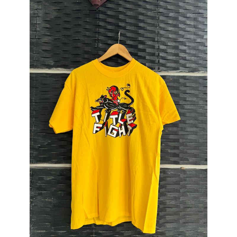 Title Fight Yellow