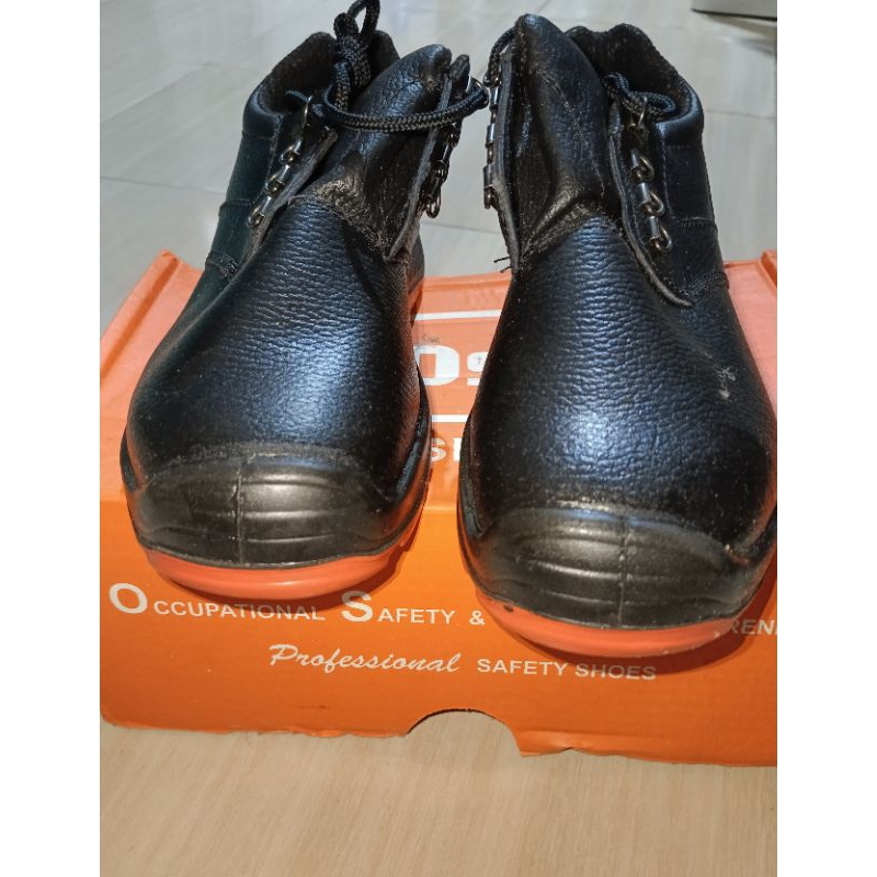 SAFETY SHOES PRIA/WANITA MEREK Dr. OSHA TALI PENDEK