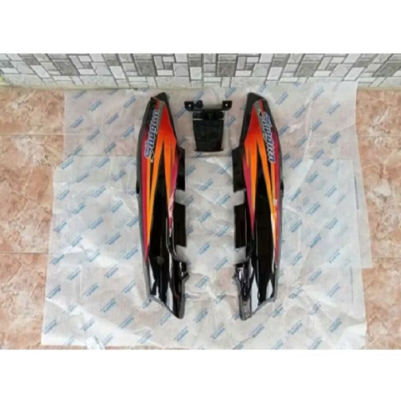 cover body belakang Suzuki tornado gs set striping