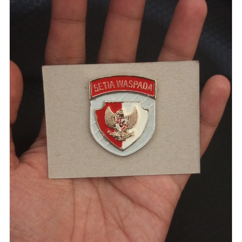 pin paspampres l pin setia waspada cor l brivet paspampres