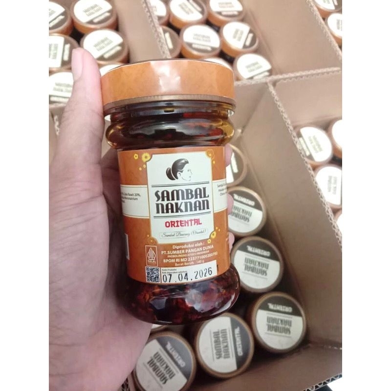 

PAKET HEMAT, SAMBAL NAKNAN ORIENTAL (CHILLI OIL) 1 DUS / 1 LUSIN ISI 12 PCS, EXPIRED 2026