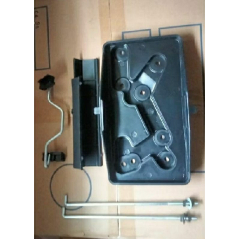 BRECKET AKI, TATAKAN AKI AVANZA