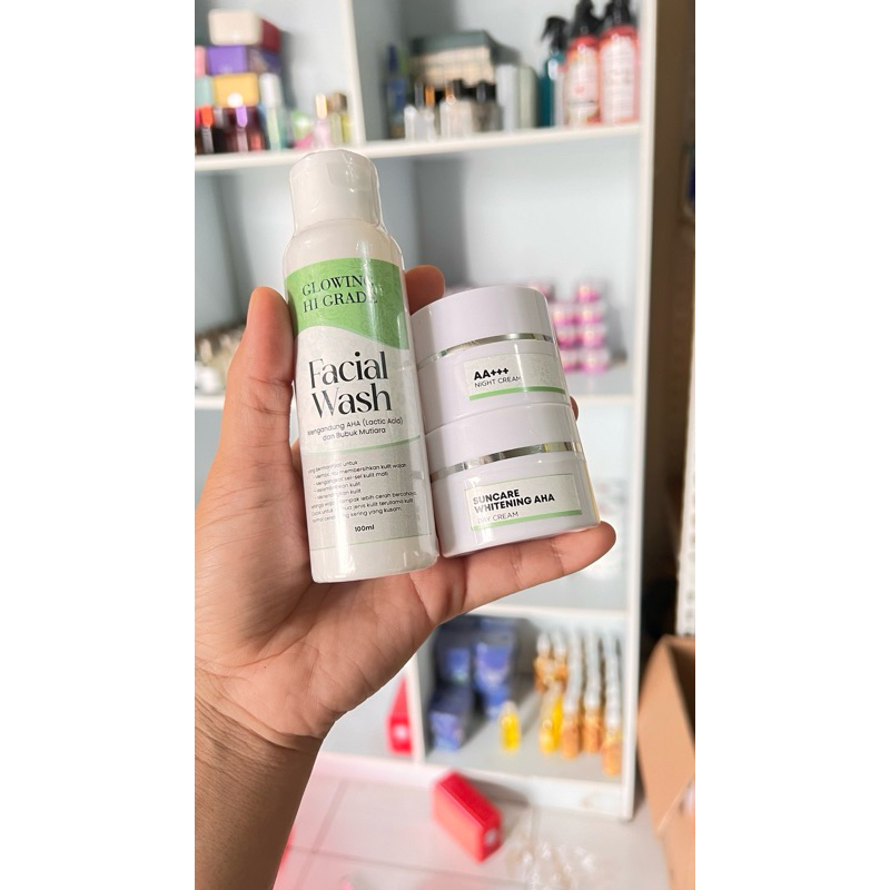 FARMEST GLOW ATASI FLEK TEBAL MEMBANDEL